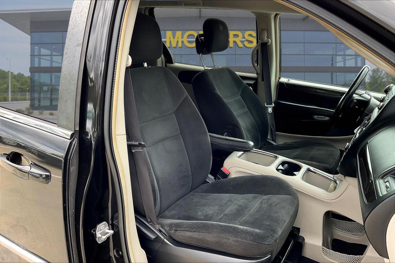 2016 DODGE GRAND CARAVAN CREW Houston TX