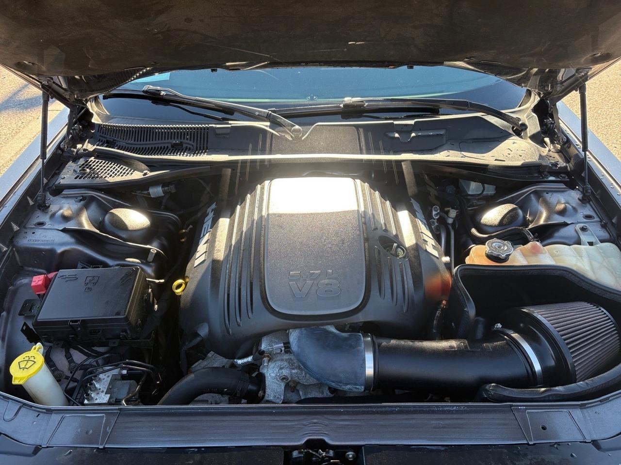 2016 Dodge Challenger R/T Plus, SPORT MODE, PUSH BUTTON START, HEATED STEERING WHEEL & SEATS, APPLE CARPLAY/ANDROID AUTO, BLIND SPOT ALERT, ALPINE SOUND SYSTEM, ONLY 84K MILES, CHALLENGE THE ROAD! Virginia Beach VA