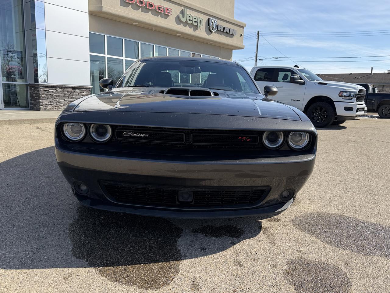 2016 Dodge Challenger RT Shaker | HEMI V8 | NAV | Heated Vented Seats | ParkSense | Bluetooth | Keyless Entry Redwater AB