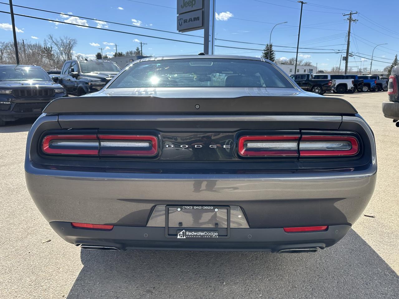 2016 Dodge Challenger RT Shaker | Leather | Heated & Vented Seats | Sun Roof | Harman/Kardon Audio | Nav Redwater AB