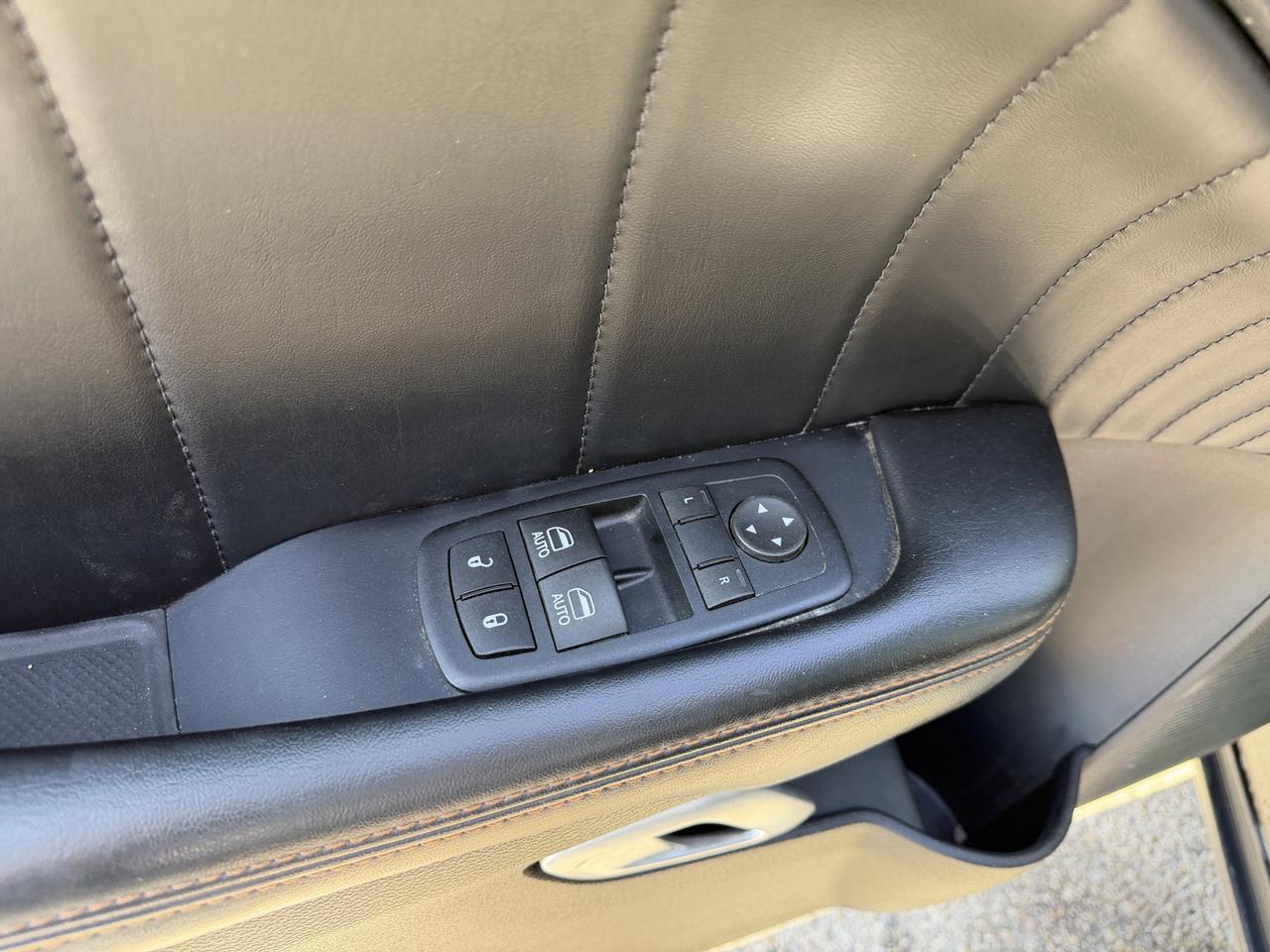 2016 Dodge Challenger RT Shaker | Leather | Heated & Vented Seats | Sun Roof | Harman/Kardon Audio | Nav Redwater AB