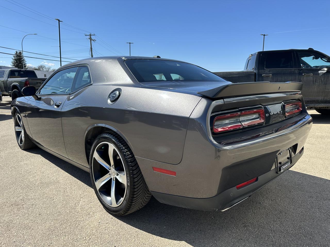 2016 Dodge Challenger RT Shaker | Leather | Heated & Vented Seats | Sun Roof | Harman/Kardon Audio | Nav Redwater AB