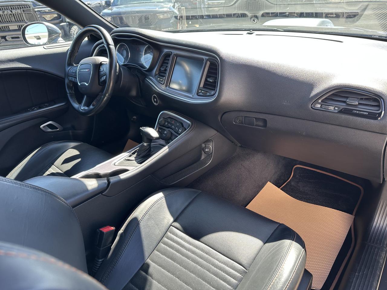 2016 Dodge Challenger RT Shaker | Leather | Heated & Vented Seats | Sun Roof | Harman/Kardon Audio | Nav Redwater AB