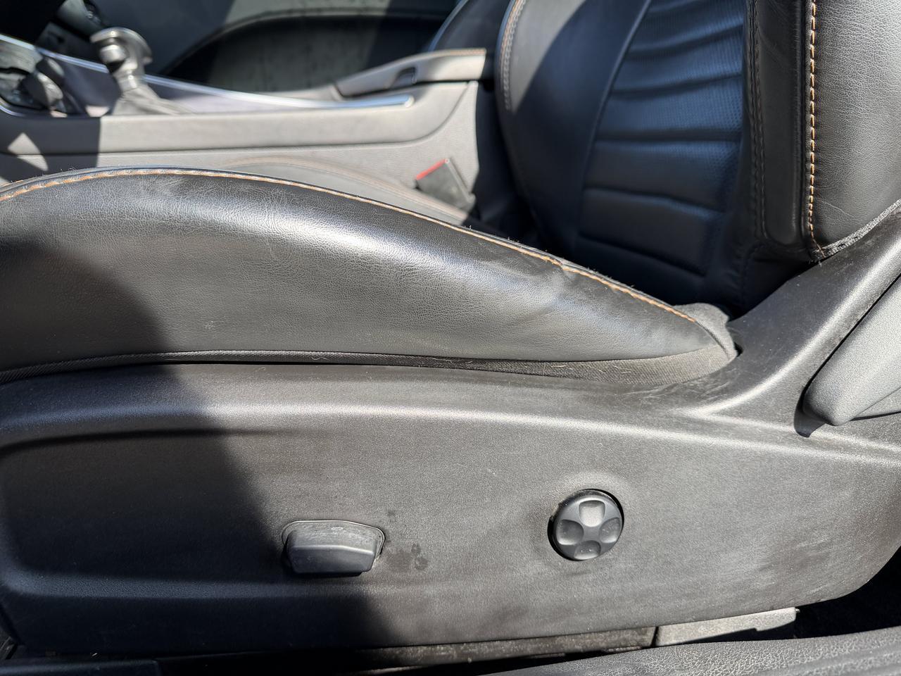 2016 Dodge Challenger RT Shaker | Leather | Heated & Vented Seats | Sun Roof | Harman/Kardon Audio | Nav Redwater AB