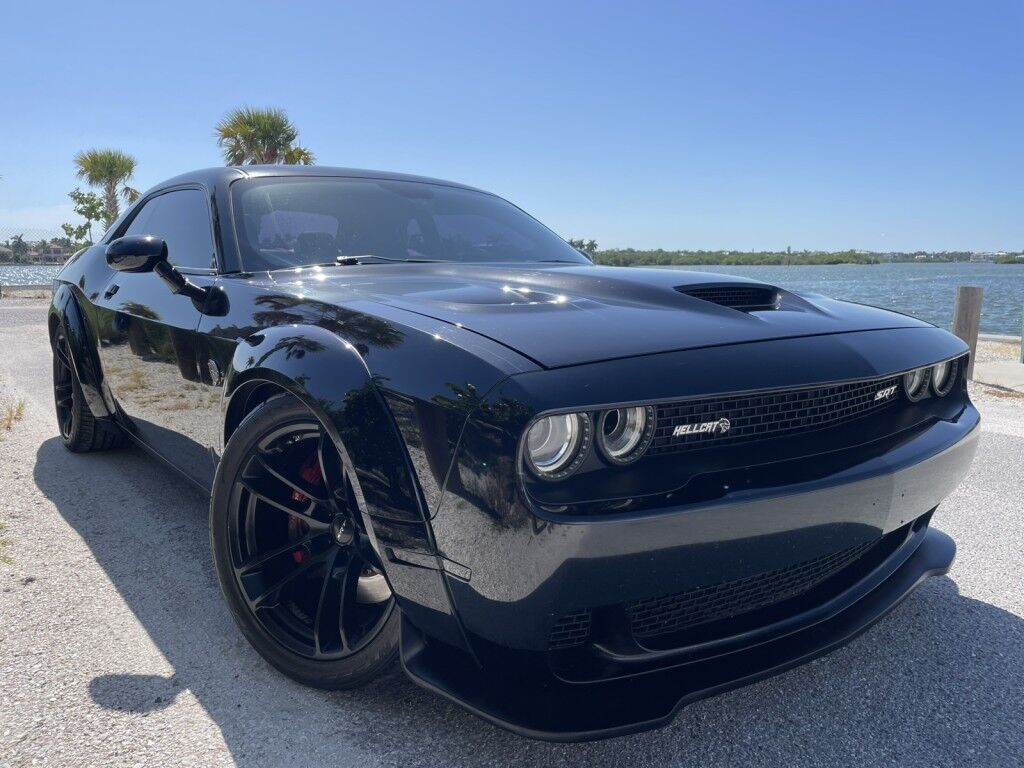 2016 Dodge Challenger SRT HELLCAT~CLEAN CARFAX~ONLINE FINANCE AND SHIPPING AVAILABLE!!!