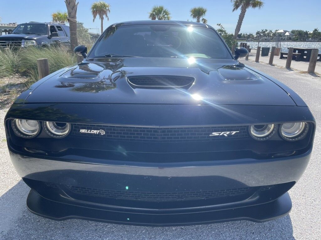 2016 Dodge Challenger SRT HELLCAT~CLEAN CARFAX~ONLINE FINANCE AND SHIPPING AVAILABLE!!! Sarasota FL