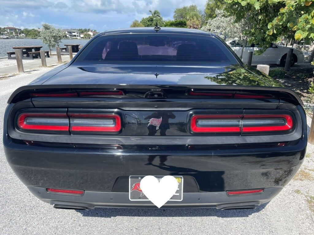 2016 Dodge Challenger SRT HELLCAT~CLEAN CARFAX~ONLINE FINANCE AND SHIPPING AVAILABLE!!! Sarasota FL