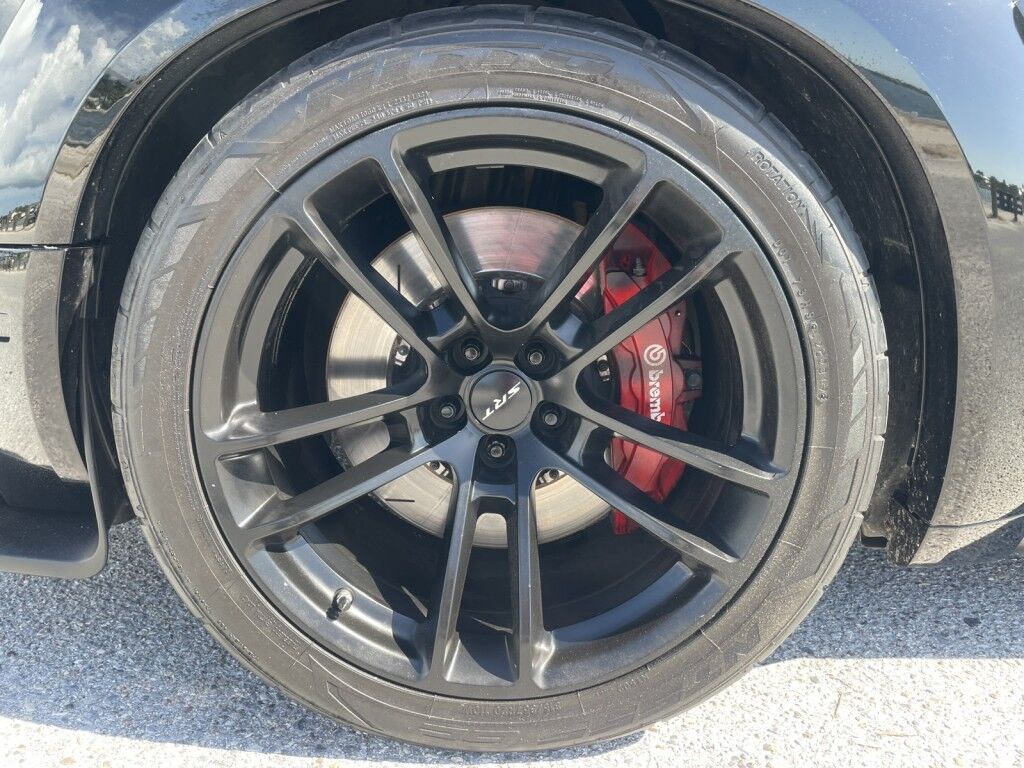 2016 Dodge Challenger SRT HELLCAT~CLEAN CARFAX~ONLINE FINANCE AND SHIPPING AVAILABLE!!! Sarasota FL