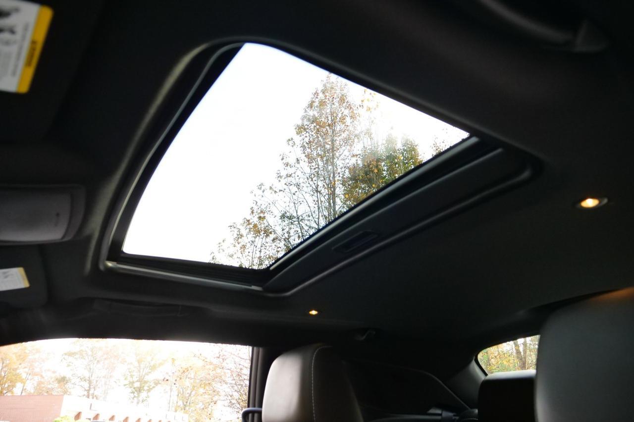 2016 Dodge Challenger SRT Hellcat / Sunroof / 6.2L Supercharged V8! Lincolnton NC