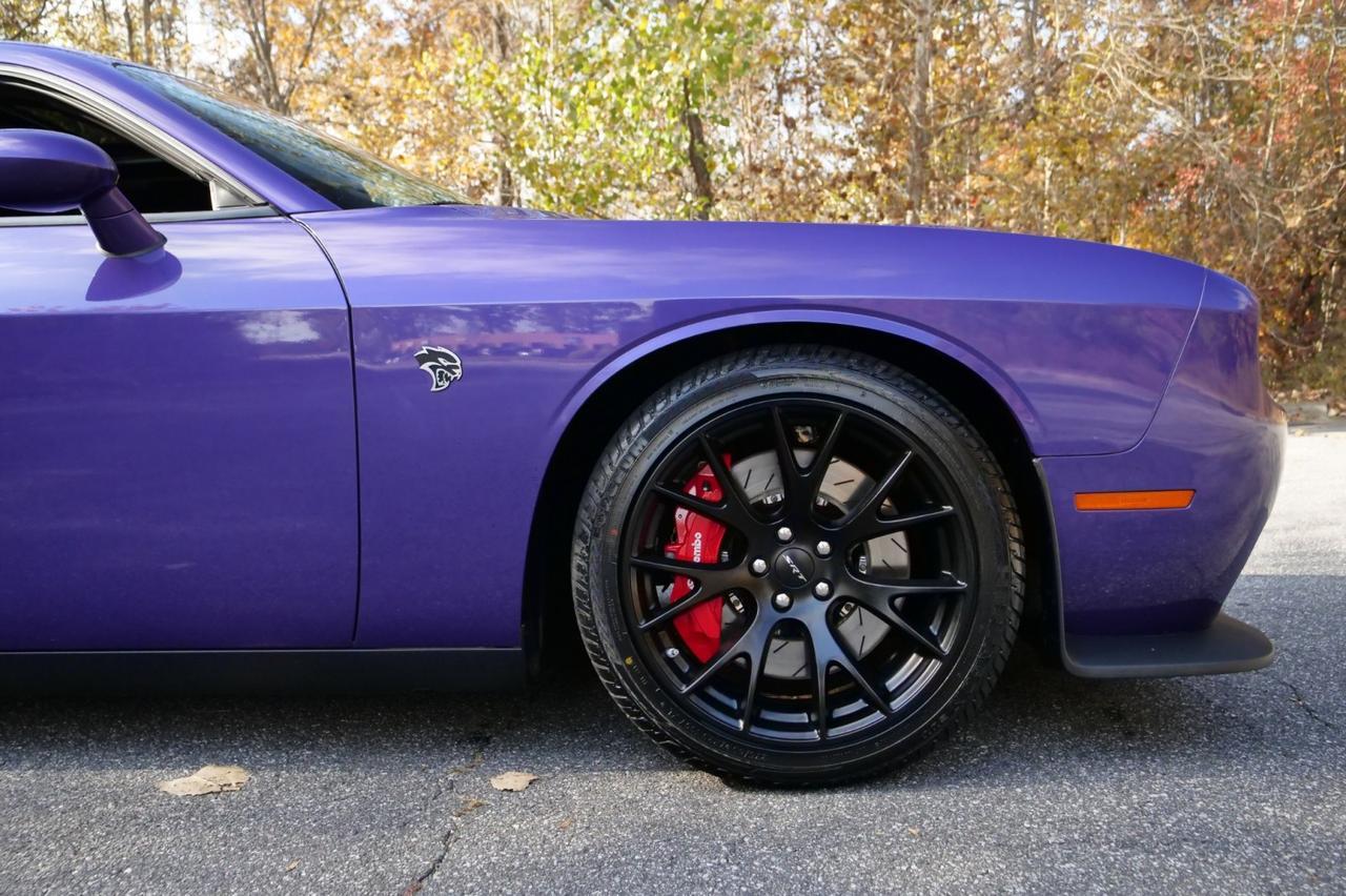 2016 Dodge Challenger SRT Hellcat / Sunroof / 6.2L Supercharged V8! Lincolnton NC