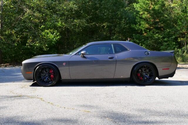 2016 Dodge Challenger SRT Hellcat / Supercharged 6.2L V8 / ONLY 17K MILES! High Point NC