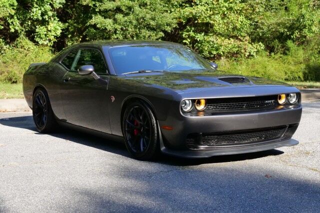 2016 Dodge Challenger SRT Hellcat / Supercharged 6.2L V8 / ONLY 17K MILES! High Point NC