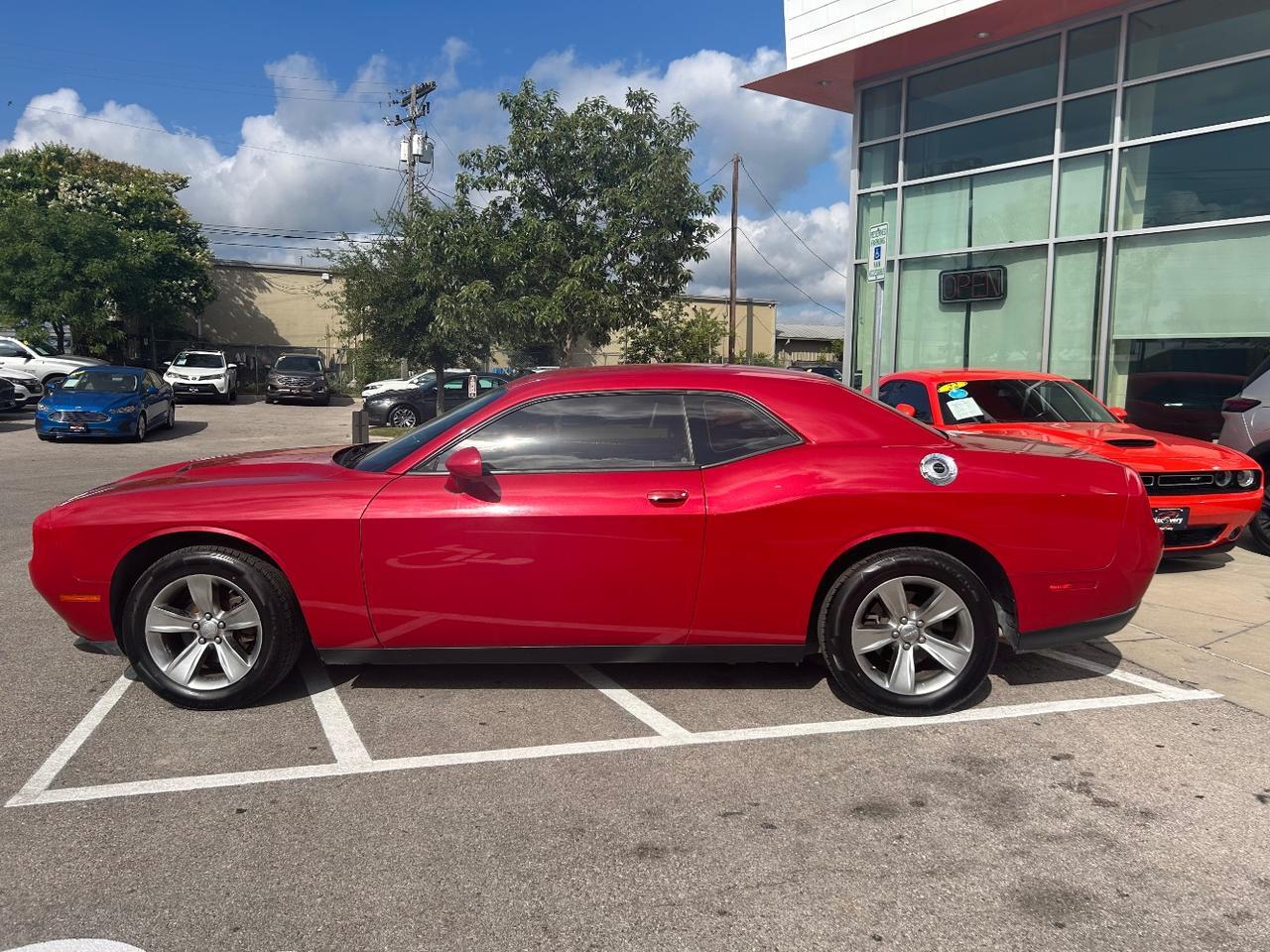 2016 Dodge Challenger SXT