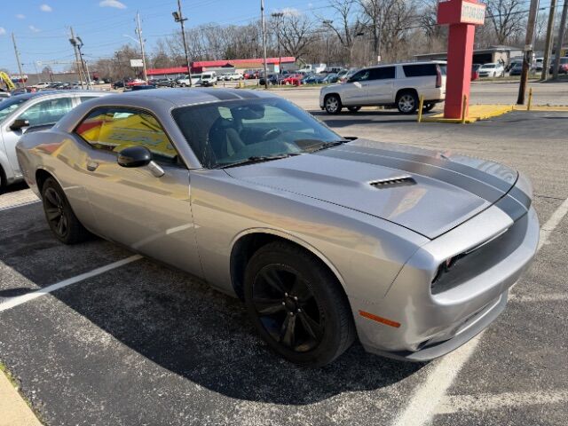 2016 Dodge Challenger SXT