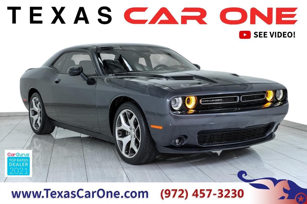 2016 Dodge Challenger SXT Plus's photo