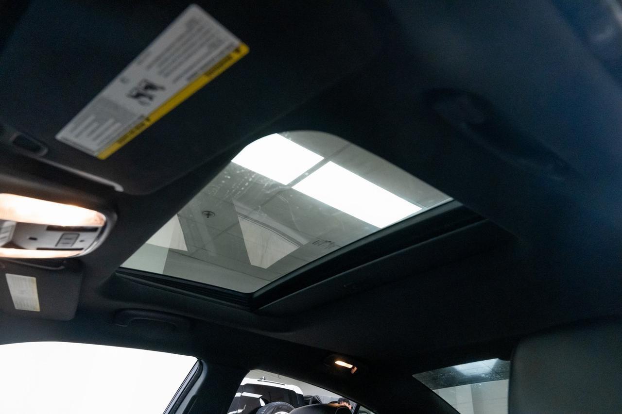 2016 Dodge Charger SRT 392 Back-Up Camera Harman/ Kardon Audio Moonroof Portland OR