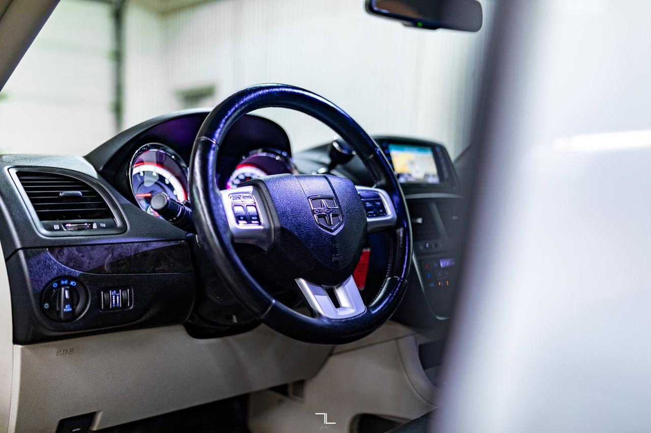 2016 Dodge Grand Caravan Crew Plus Leather Nav BCam Red Deer AB