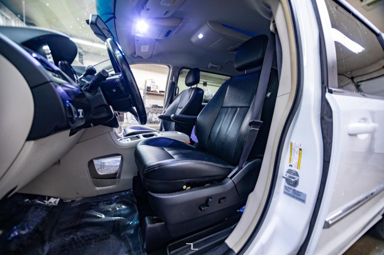 2016 Dodge Grand Caravan Crew Plus Leather Nav BCam Red Deer AB