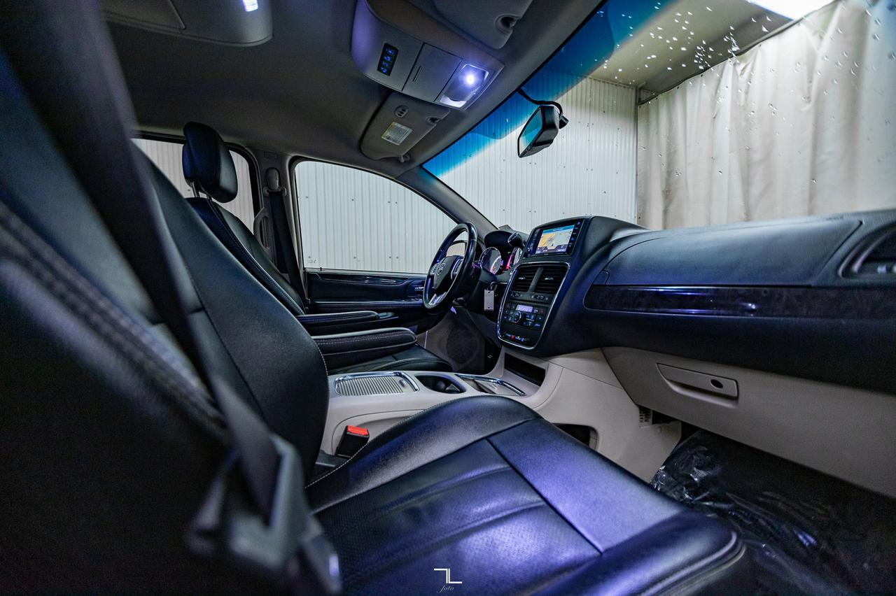 2016 Dodge Grand Caravan Crew Plus Leather Nav BCam Red Deer AB