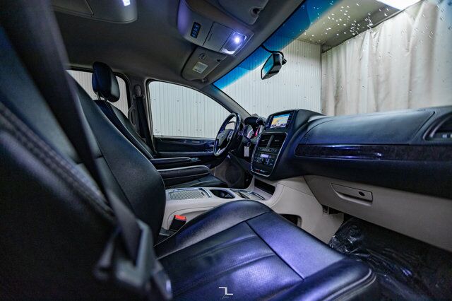 2016 Dodge Grand Caravan Crew Plus Leather Nav BCam Red Deer AB