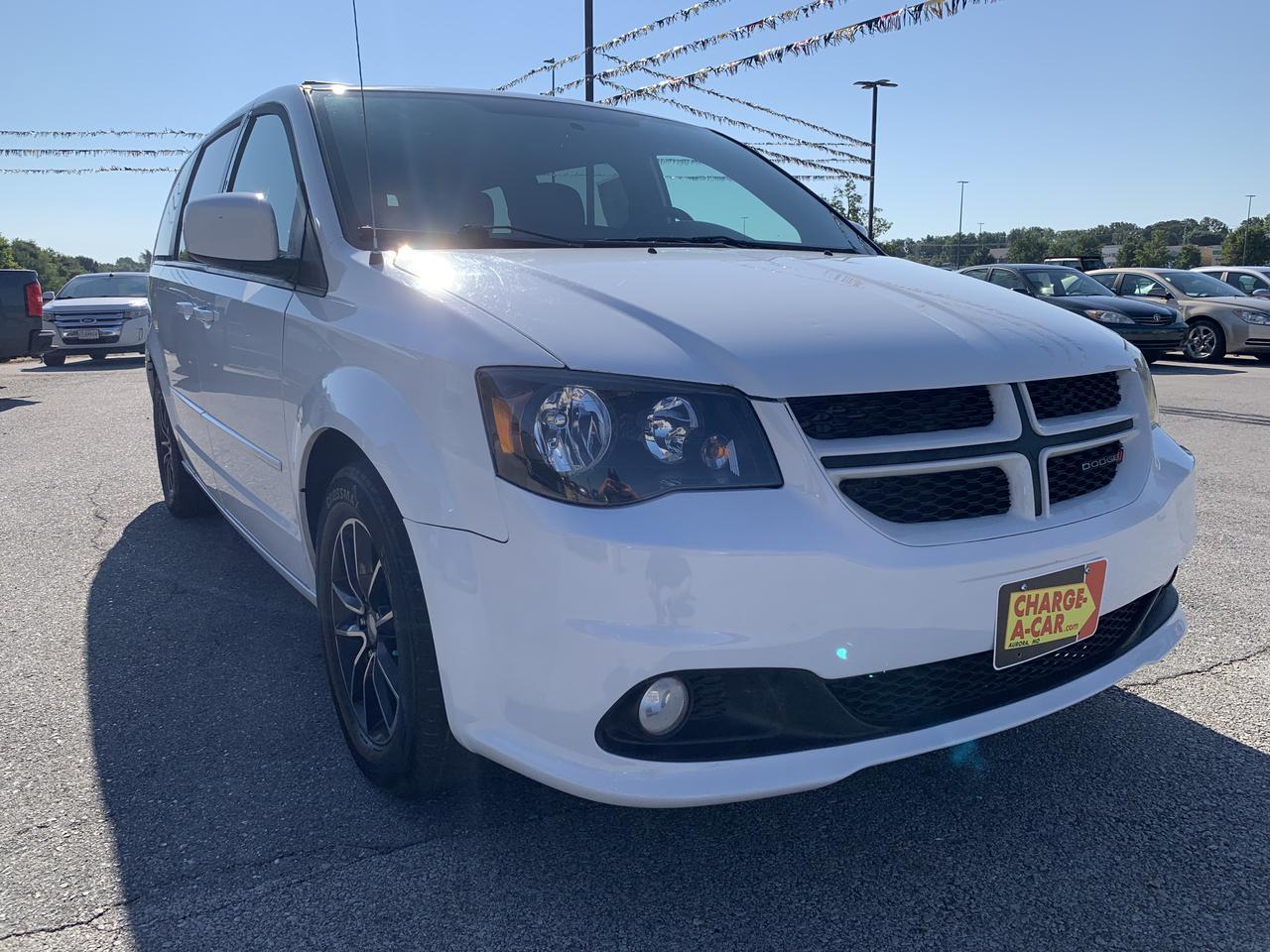 2016 Dodge Grand Caravan Passenger R/T Minivan 4D Aurora MO