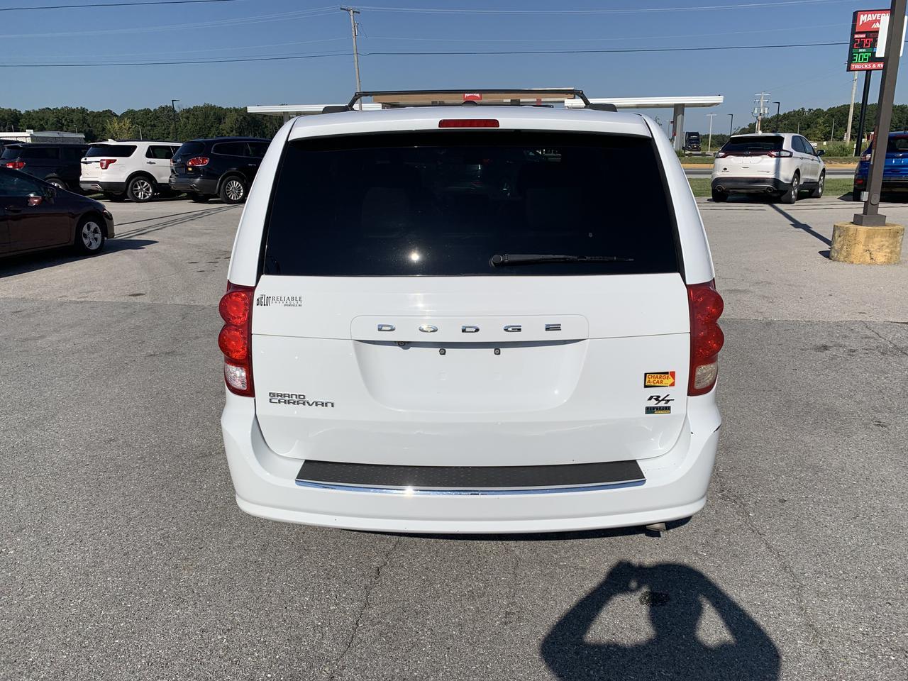 2016 Dodge Grand Caravan Passenger R/T Minivan 4D Aurora MO