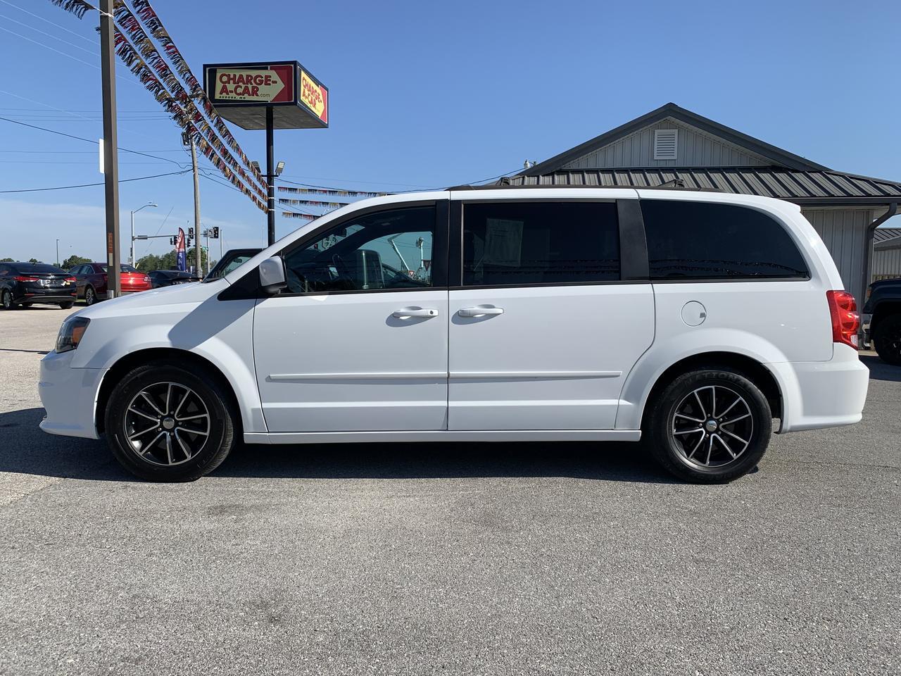 2016 Dodge Grand Caravan Passenger R/T Minivan 4D Aurora MO