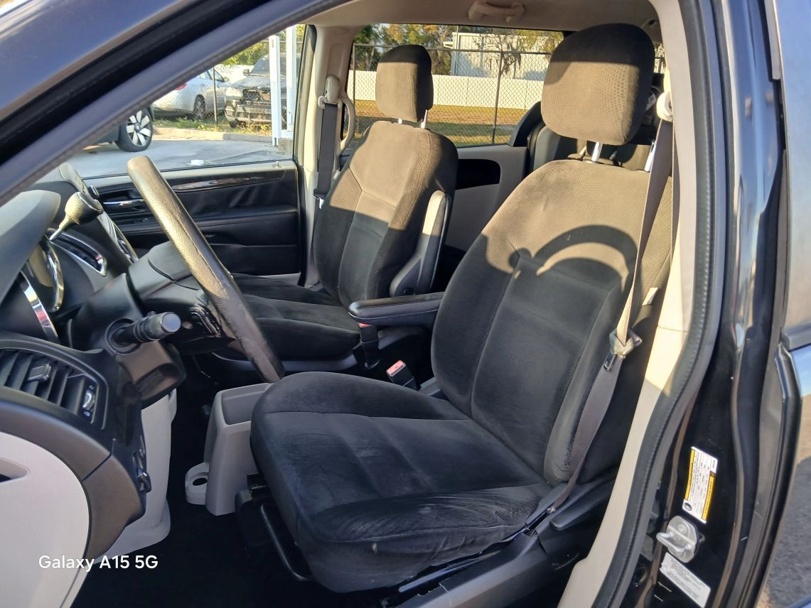2016 Dodge Grand Caravan Passenger SE Minivan 4D Maitland FL
