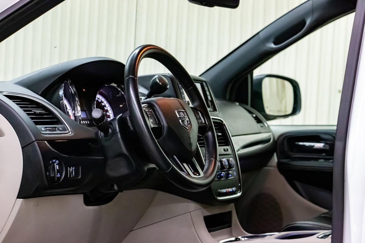 2016 Dodge Grand Caravan Premium Plus Leather Nav DVD Red Deer AB