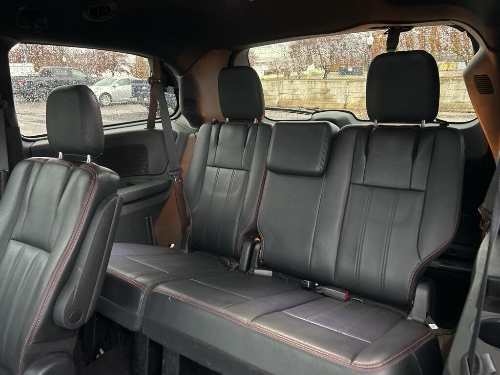 2016 Dodge Grand Caravan R/T Akron