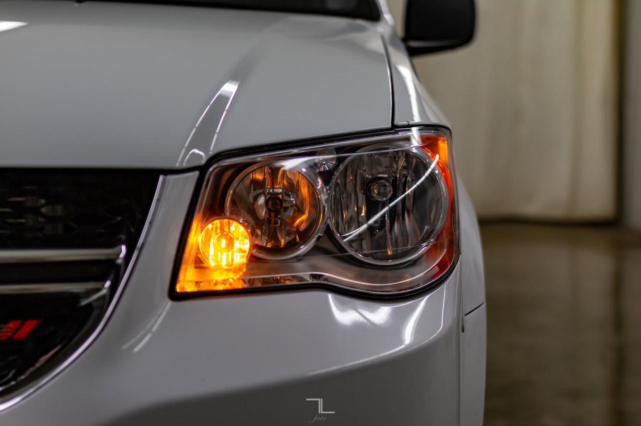 2016 Dodge Grand Caravan SXT DVD BCam Red Deer AB