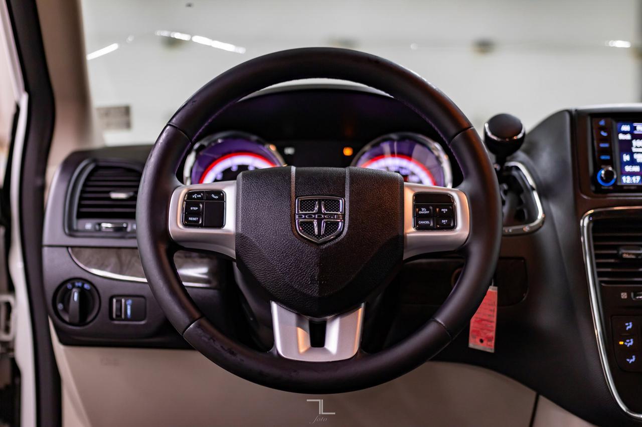 2016 Dodge Grand Caravan SXT DVD BCam Red Deer AB