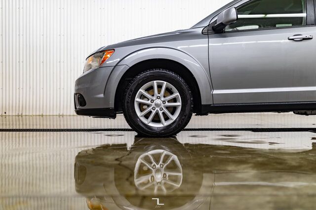 2016 Dodge Journey SXT Nav BCam DVD 3rd Row Red Deer AB