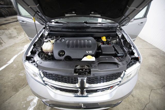 2016 Dodge Journey SXT Nav BCam DVD 3rd Row Red Deer AB