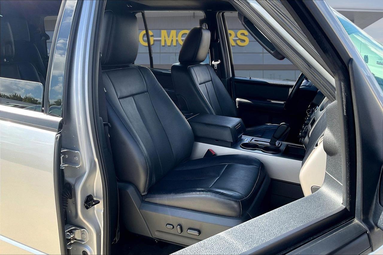 2016 FORD EXPEDITION XLT Houston TX