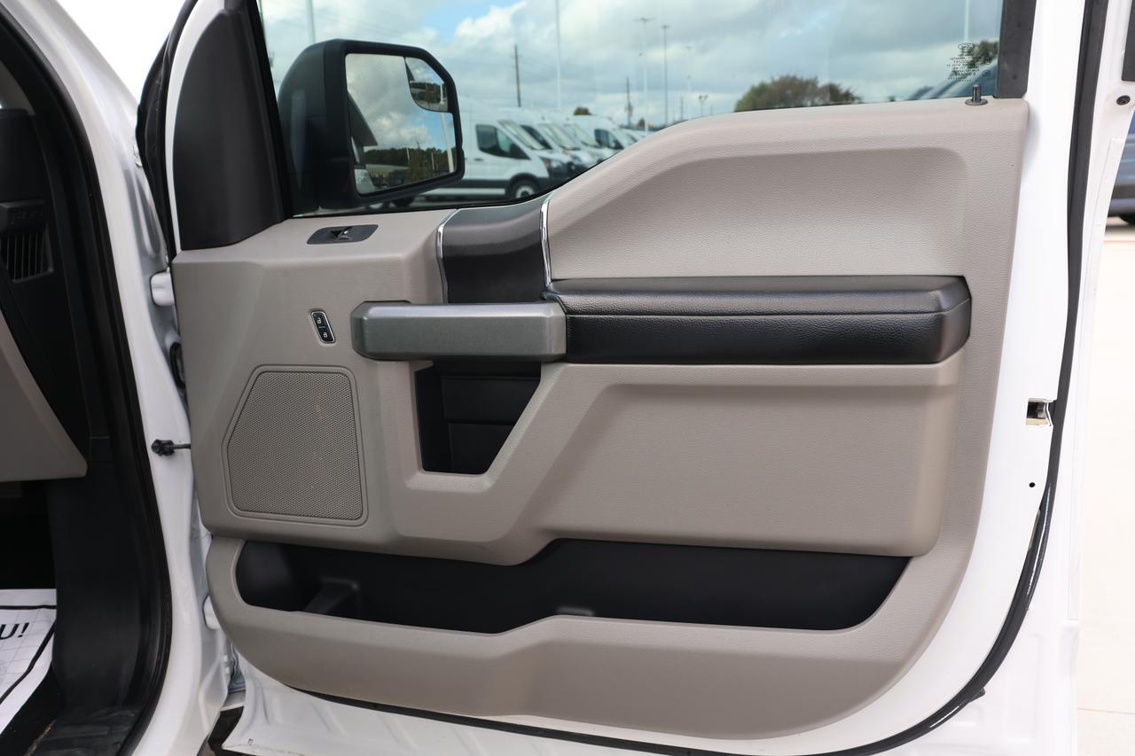 2016 FORD F150 SUPERCREW Houston TX