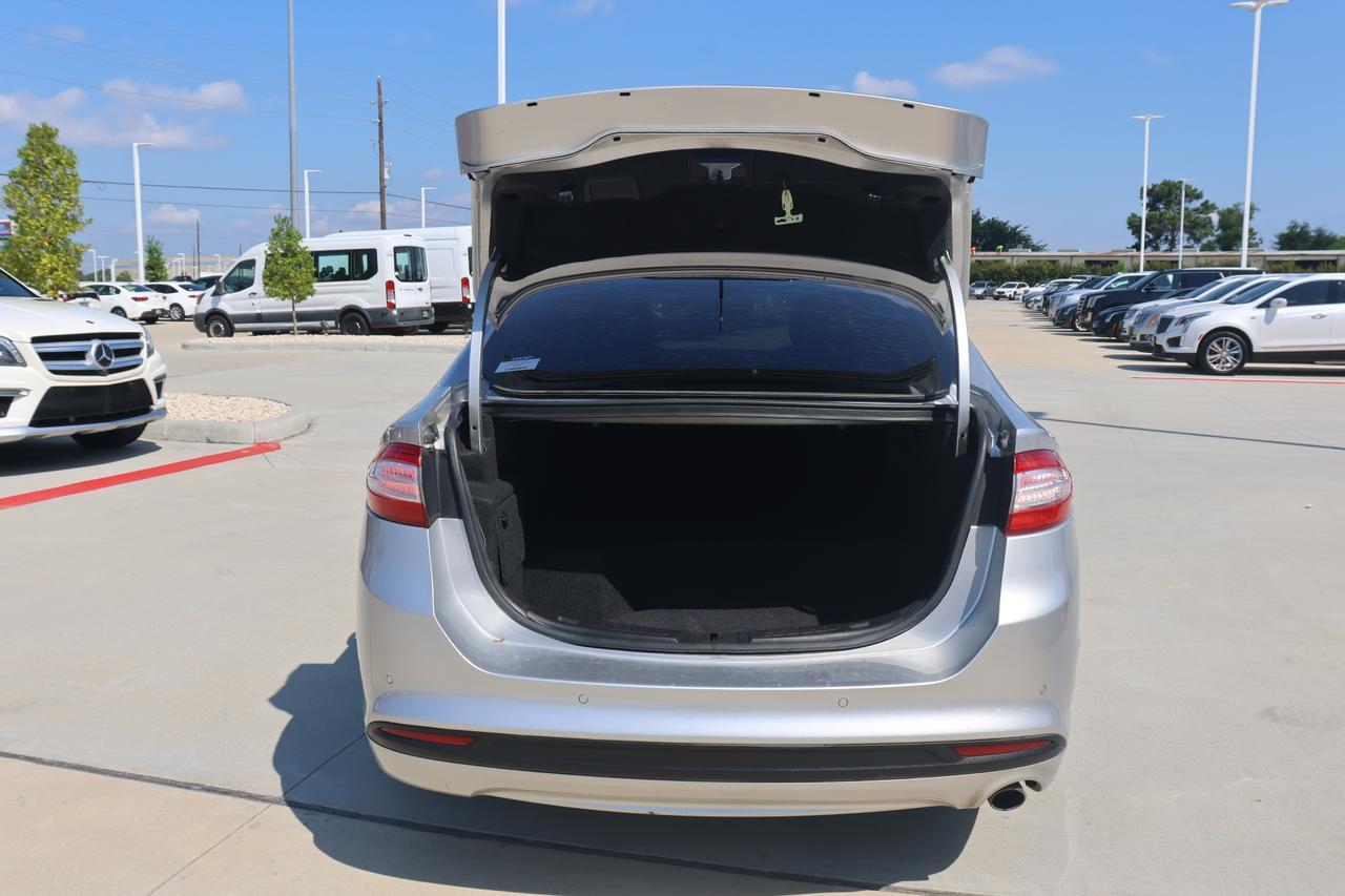 2016 FORD FUSION SE HYBRID Houston TX