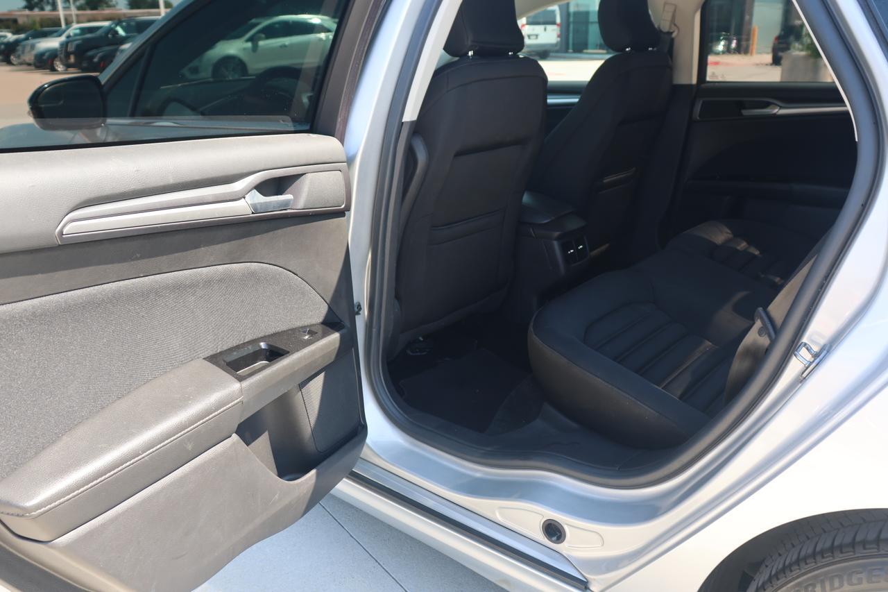 2016 FORD FUSION SE HYBRID Houston TX