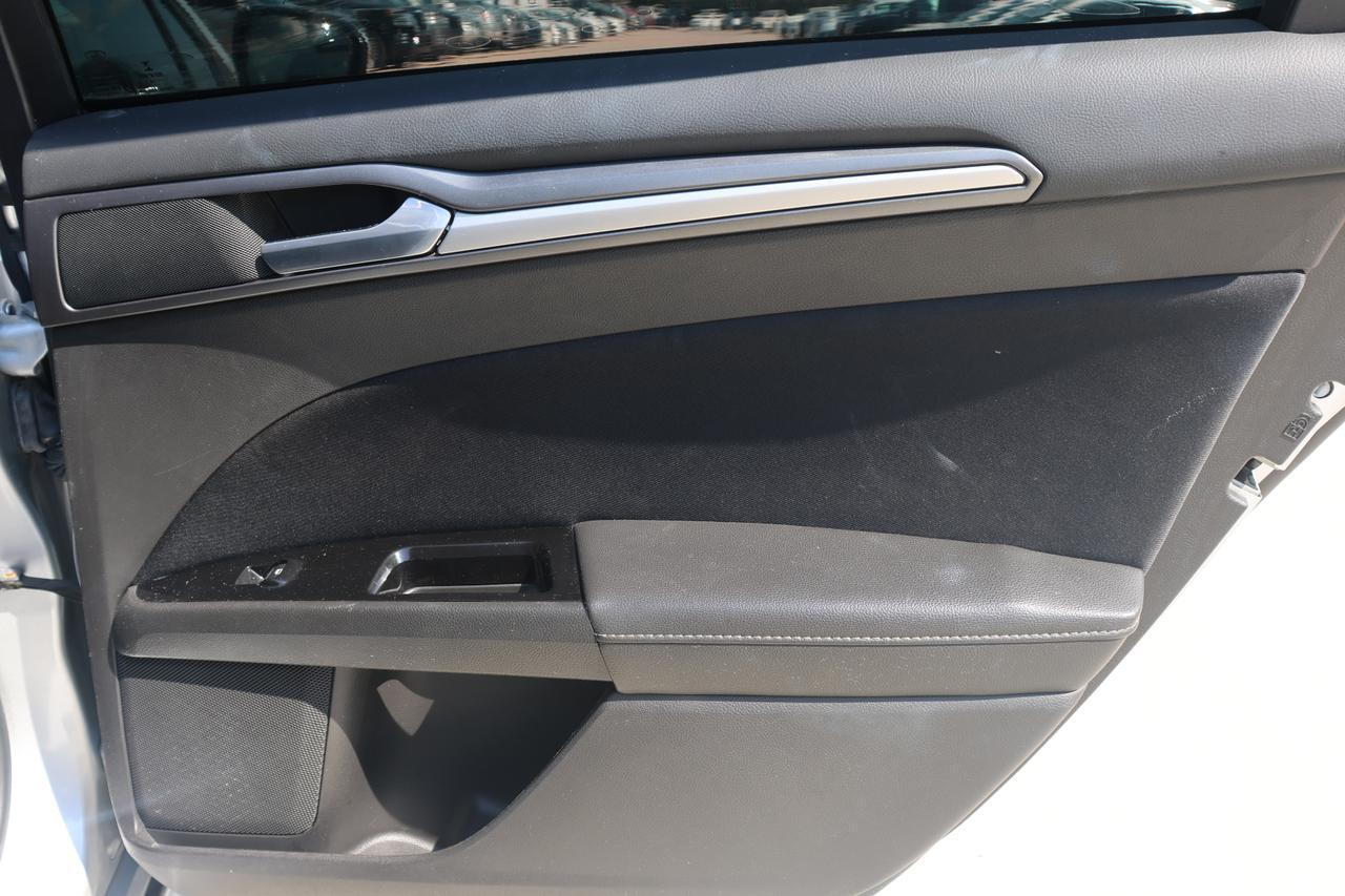 2016 FORD FUSION SE HYBRID Houston TX