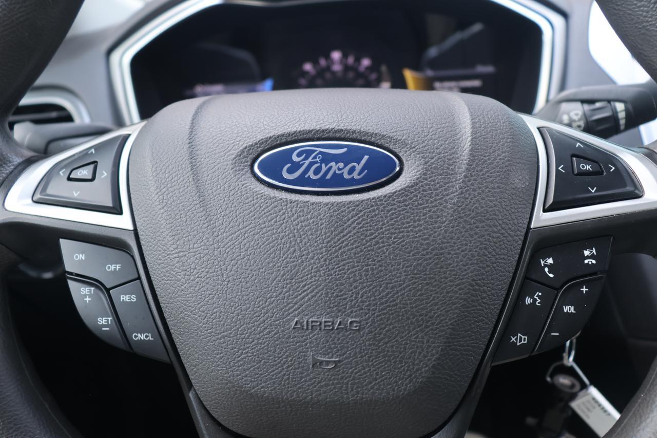 2016 FORD FUSION SE HYBRID Houston TX