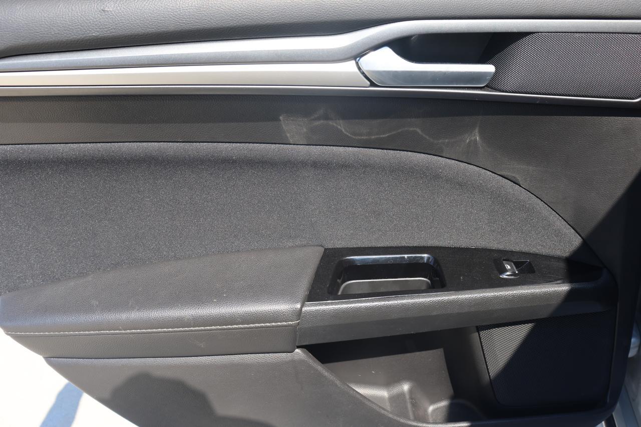 2016 FORD FUSION SE HYBRID Houston TX