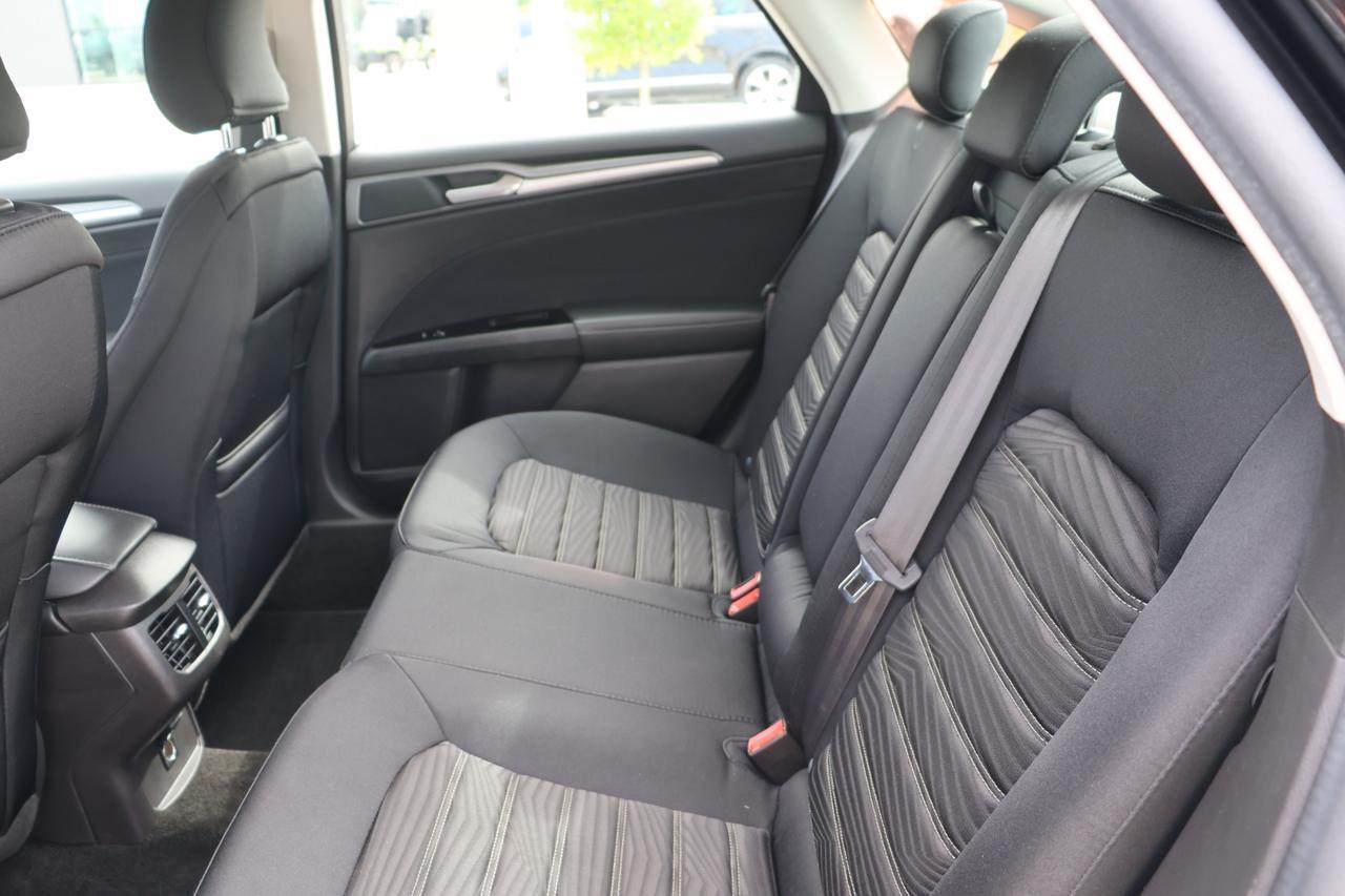 2016 FORD FUSION SE Houston TX