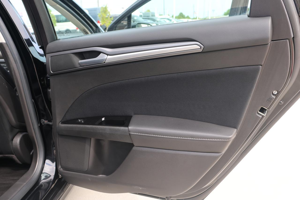 2016 FORD FUSION SE Houston TX