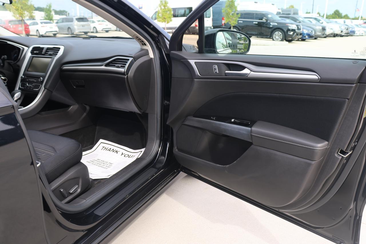 2016 FORD FUSION SE Houston TX