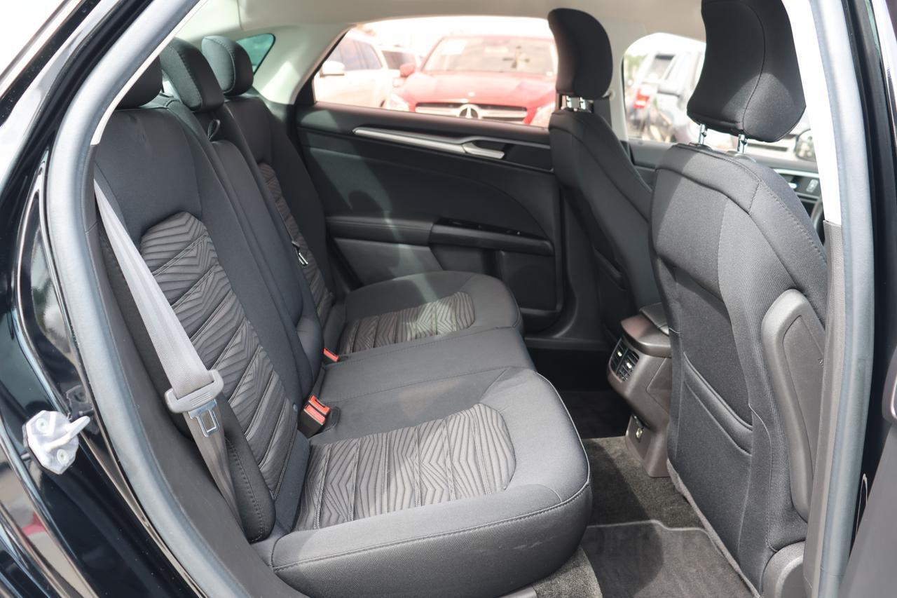 2016 FORD FUSION SE Houston TX