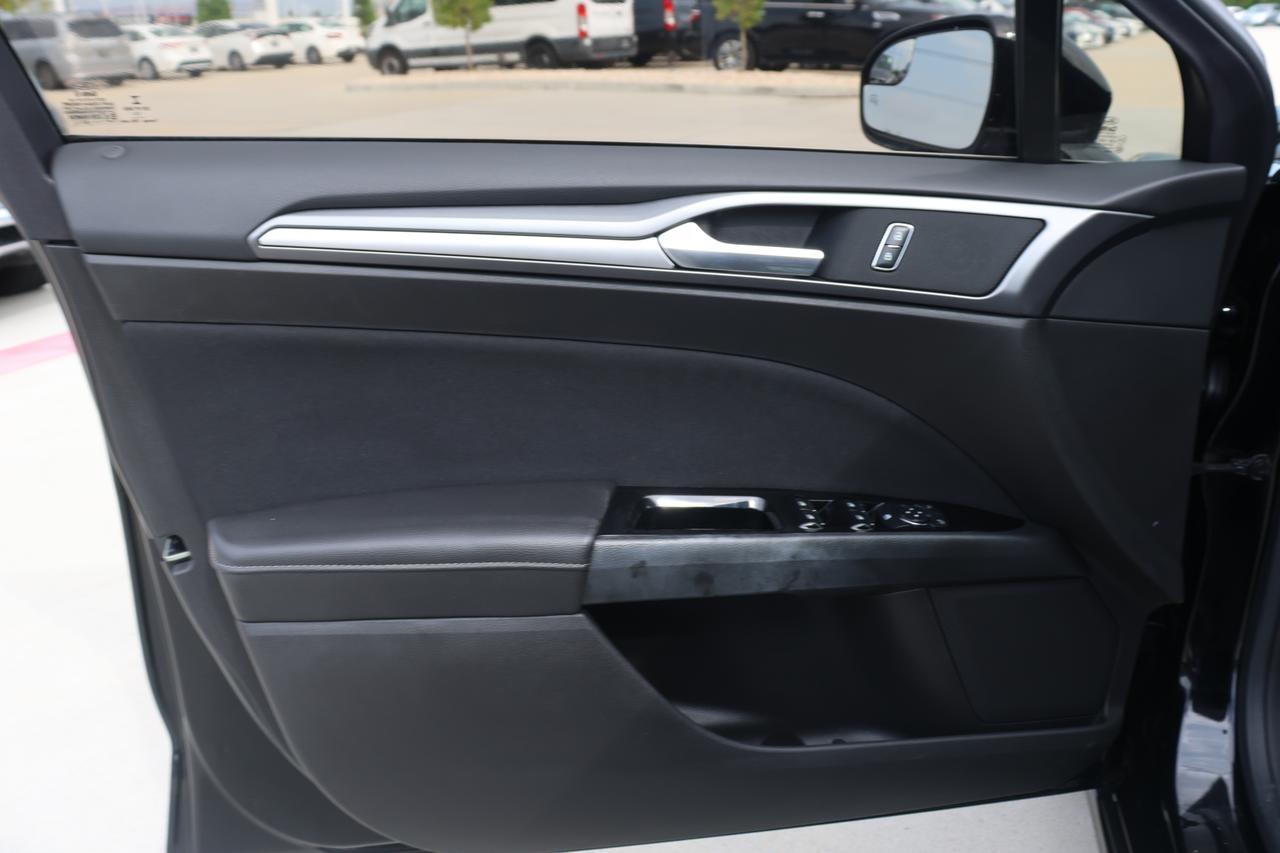 2016 FORD FUSION SE Houston TX