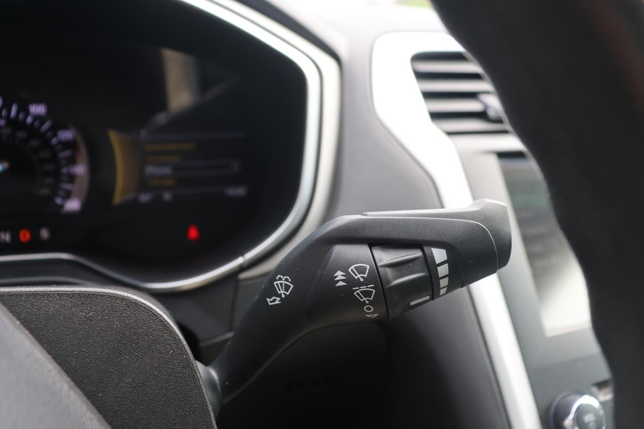 2016 FORD FUSION SE Houston TX