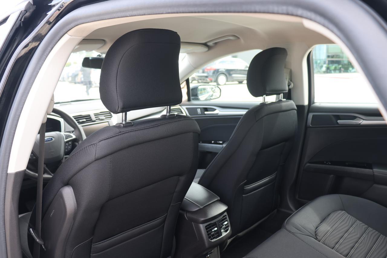 2016 FORD FUSION SE Houston TX