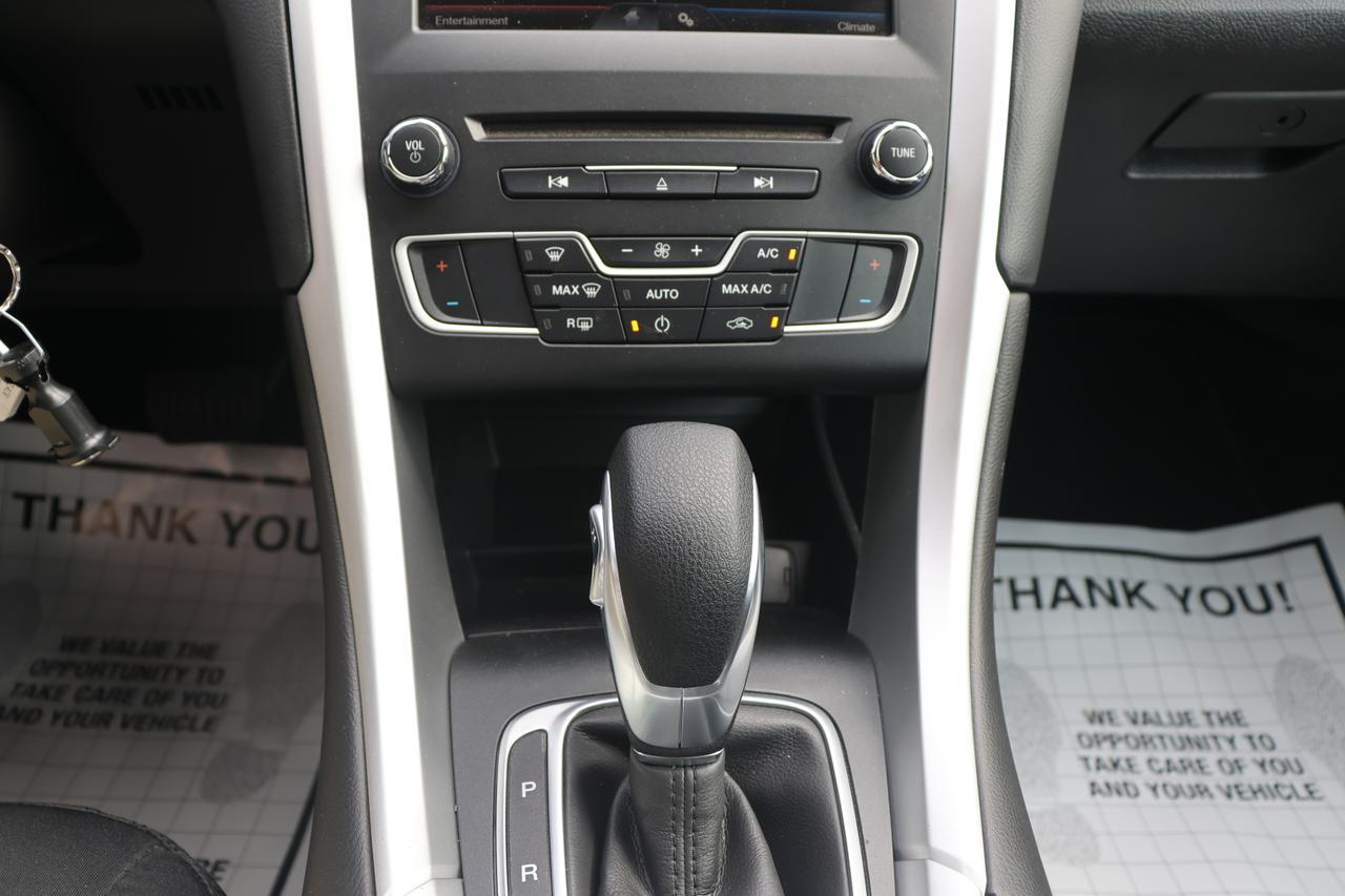 2016 FORD FUSION SE Houston TX