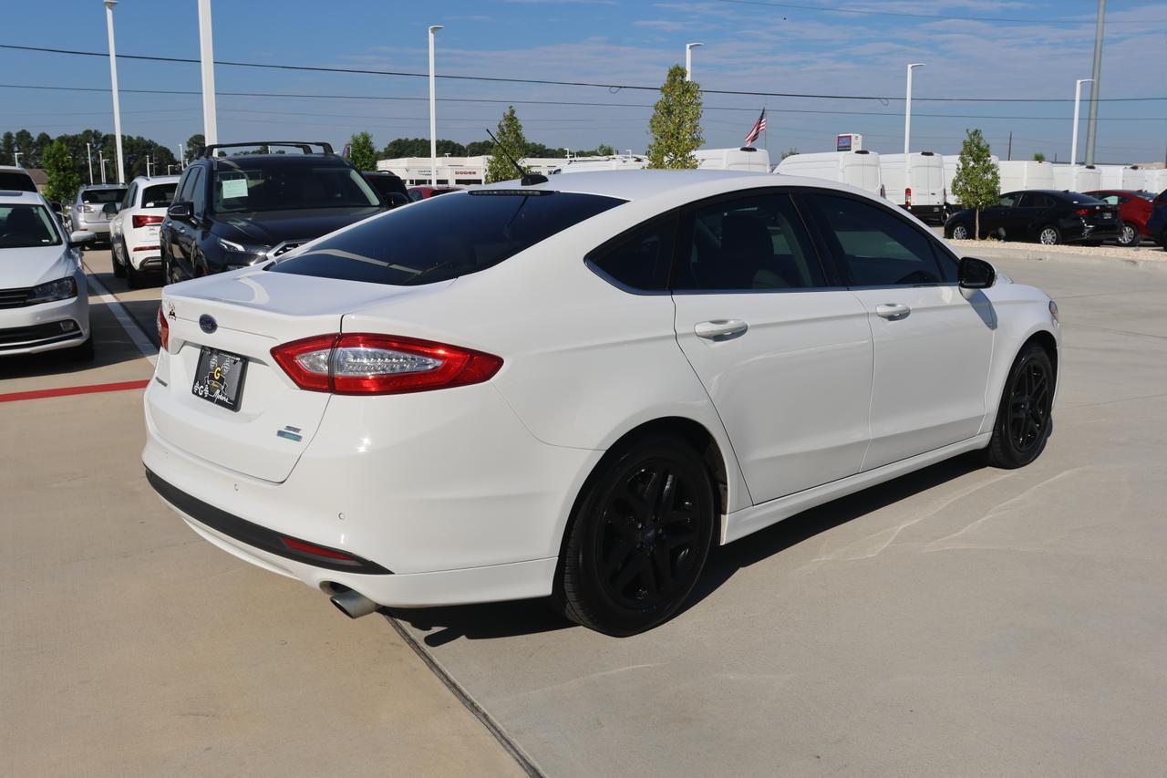 2016 FORD FUSION SE Houston TX